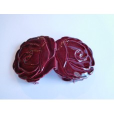 Lasitettu metallisolki 70 x 40 mm, punainen ruusu